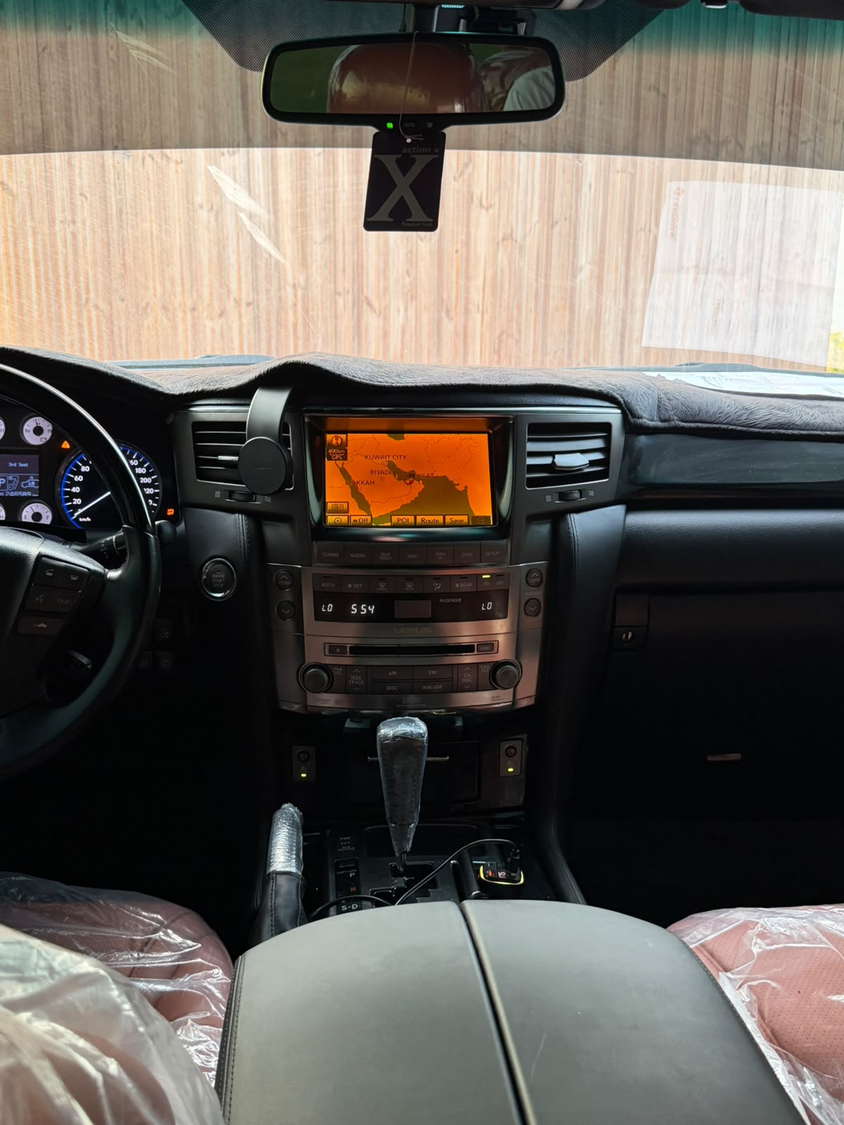 Lexus LX570