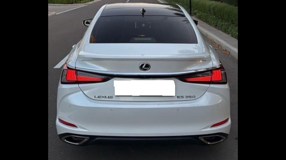 2023 Lexus ES 350